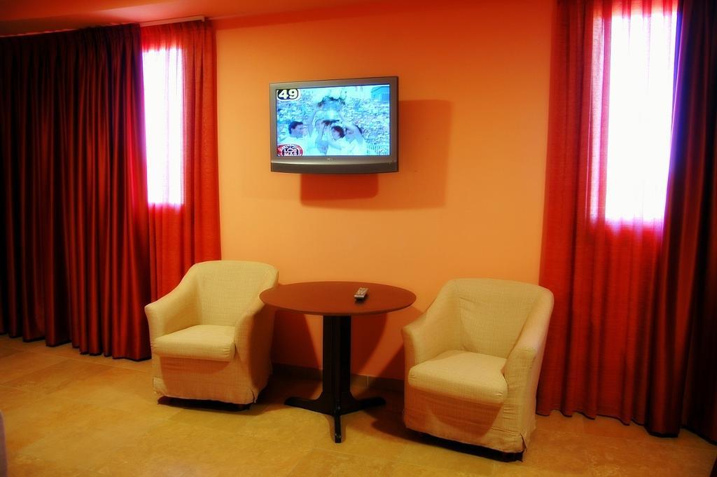 Hotel Salat Resort レス・ボレヘス・ブランケス 部屋 写真
