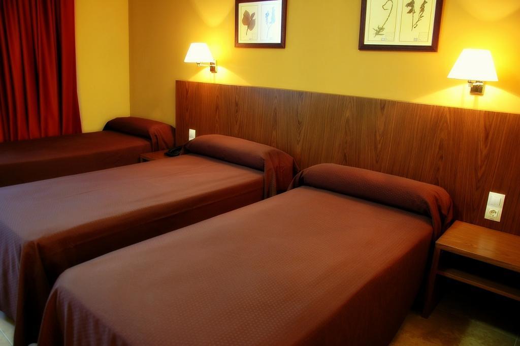 Hotel Salat Resort レス・ボレヘス・ブランケス 部屋 写真